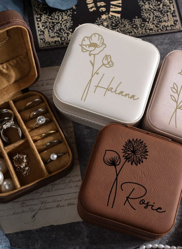 Engraved Jewelry Box,Leather